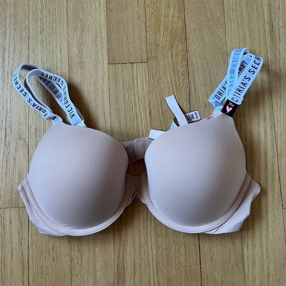 Victoria's Secret Women's Bra 36b push up